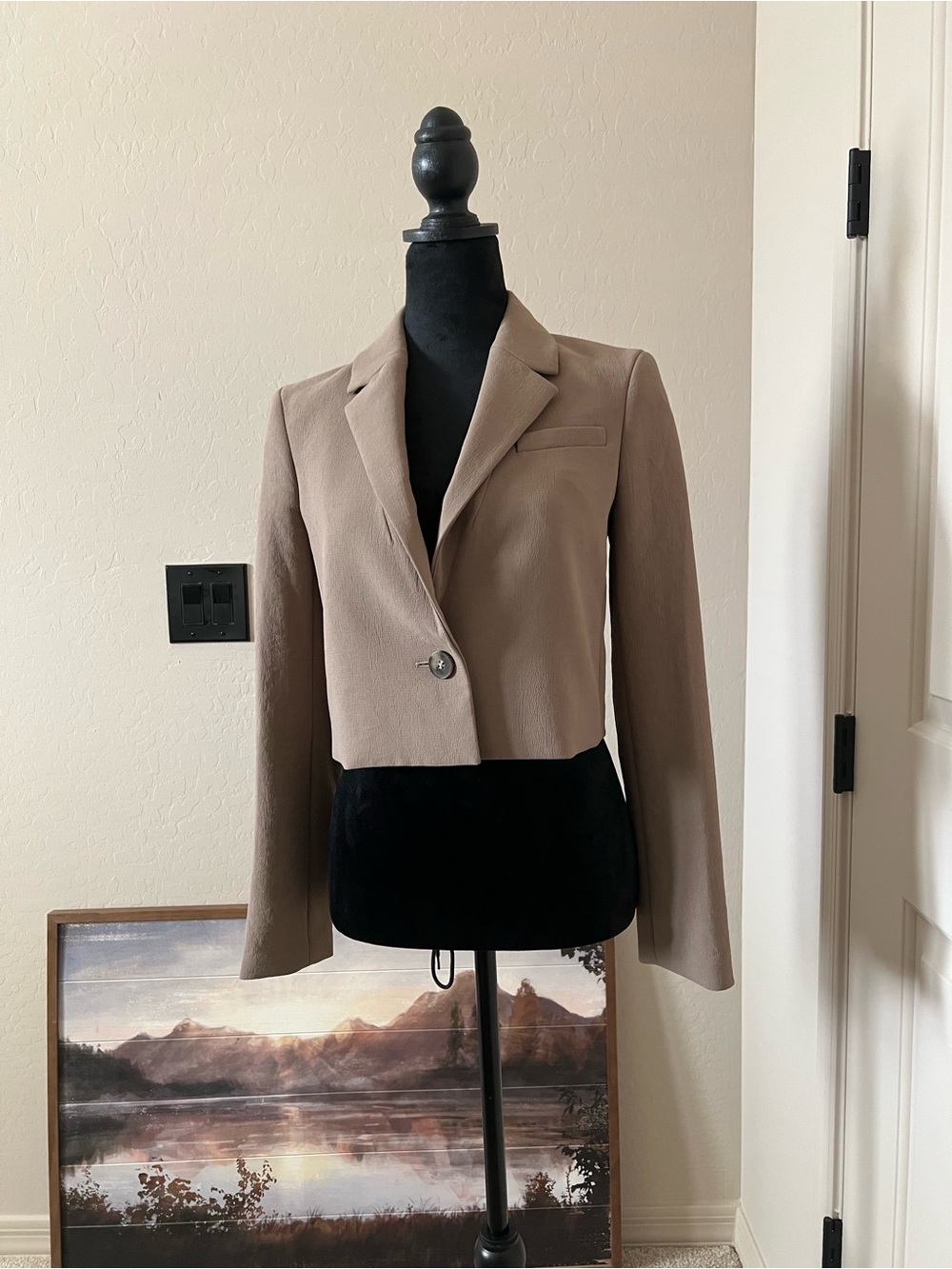 Wilfred Shitake Cropped Blazer Jacket